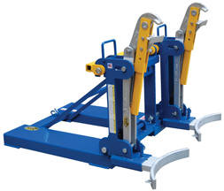 Vestil Automatic Eagle Beak Drum Lifter