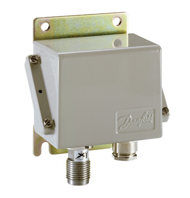 084G2157 Danfoss Pressure transmitter, EMP 2