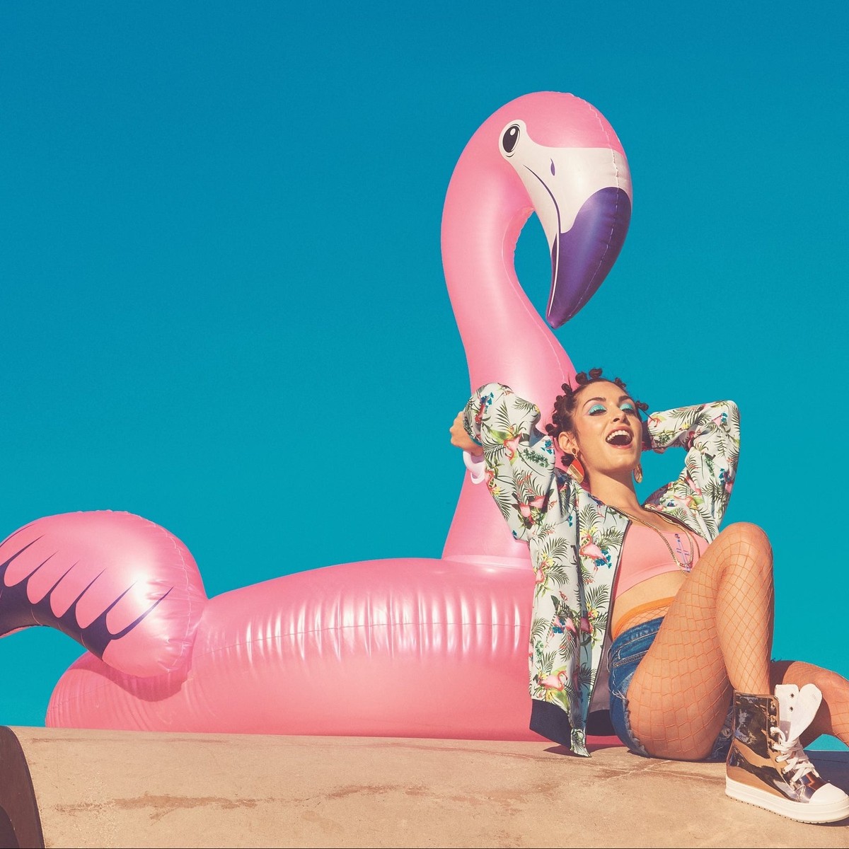 H20GO! Luxury Flamingo Inflatable Ride-On Pool Float