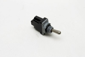 Genie Lift Part # 128203GT - SWITCH TOGGLE ASSY SPDT 2P MOM, EA